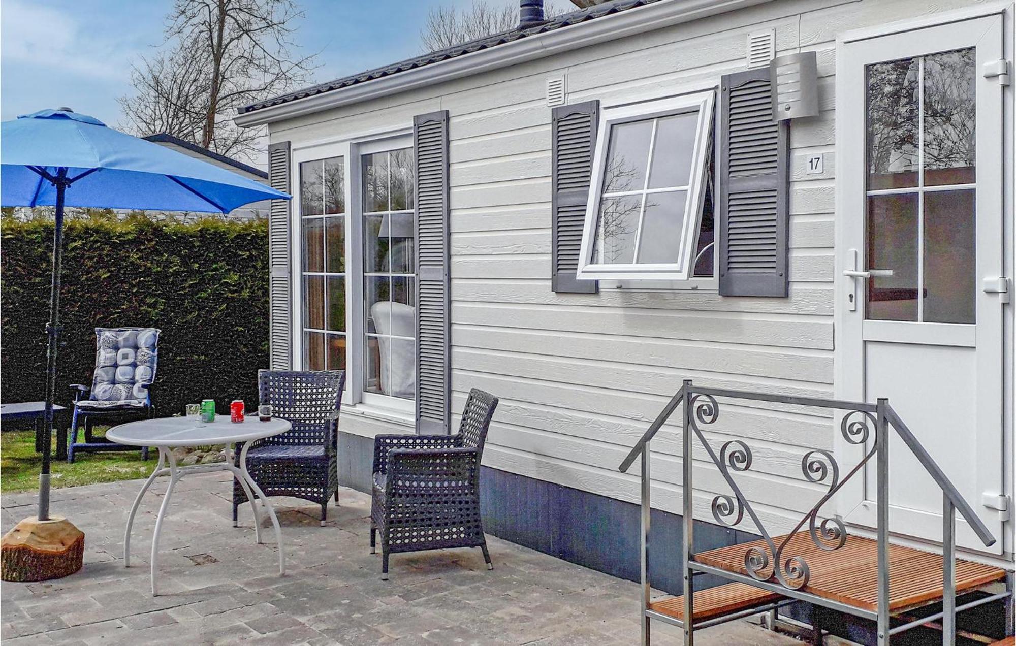 Lovely Home In Tzummarum With Wifi Exterior foto